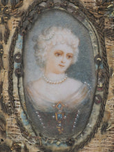 Load image into Gallery viewer, Petit Théâtre de L&#39;Univers, Le. étrennes naturelles, précieuses instructives et amusantes pour l&#39;Année 1782. Langlois. Rue du Petit- Pont, près la rue S. Severin. Paris. [1781].
