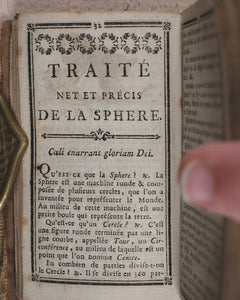 Petit Théâtre de L'Univers, Le. étrennes naturelles, précieuses instructives et amusantes pour l'Année 1782. Langlois. Rue du Petit- Pont, près la rue S. Severin. Paris. [1781].
