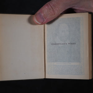 Shakespeare, William. Little Shakespeare. Complete with Glossary. Bryce, David & Son. Glasgow. 1908.