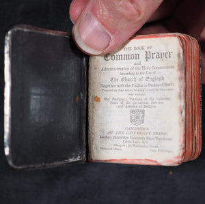 Book of Common Prayer and Administration of the Holy Communion. Cambridge University Press Warehouse, Fetter Lane. E.C. London. London. No date (1905). Silver plaque.