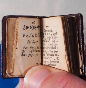 Exercice du Chretien [early 18th century miniature book]. Publication Date: 1737 Condition: Very Good. >>MINIATURE BOOK<<