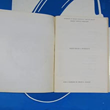 Load image into Gallery viewer, Women&#39;s Studies: A Bibliography [together with] Women&#39;s Studies: A Select Bibliography Supplement Sheila Meredith, Elizabeth Harbord, Pauline Ryall &amp; Annette Kuhn (compilers), Terence R. McCarthy (illustrator). Publication Date: 1976 Condition: Very Good
