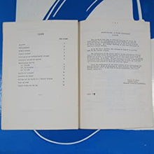 Load image into Gallery viewer, Women&#39;s Studies: A Bibliography [together with] Women&#39;s Studies: A Select Bibliography Supplement Sheila Meredith, Elizabeth Harbord, Pauline Ryall &amp; Annette Kuhn (compilers), Terence R. McCarthy (illustrator). Publication Date: 1976 Condition: Very Good
